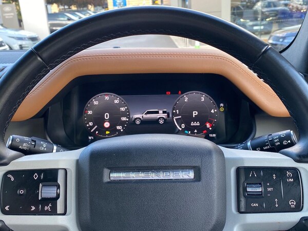 Used Land Rover Defender 2023 for sale - 76030482: Photo 21