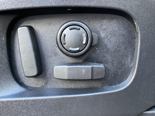 Used Land Rover Defender 2023 for sale - 76030482: Photo 28