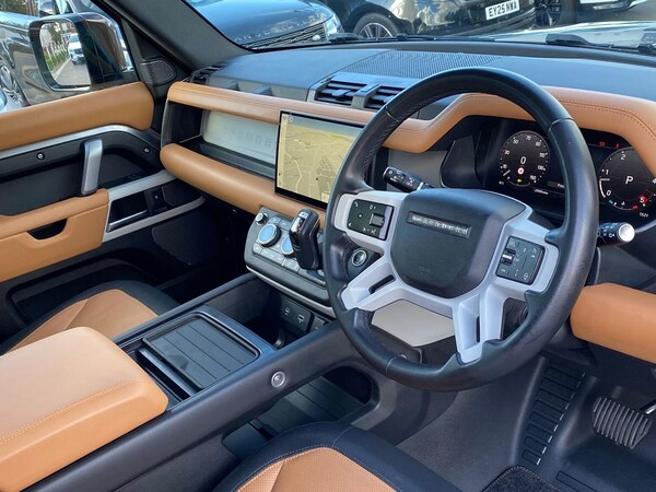 Used Land Rover Defender 2023 for sale - 76030482: Photo 29