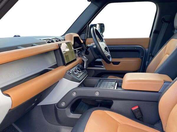 Used Land Rover Defender 2023 for sale - 76030482: Photo 3