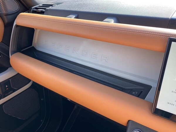 Used Land Rover Defender 2023 for sale - 76030482: Photo 40
