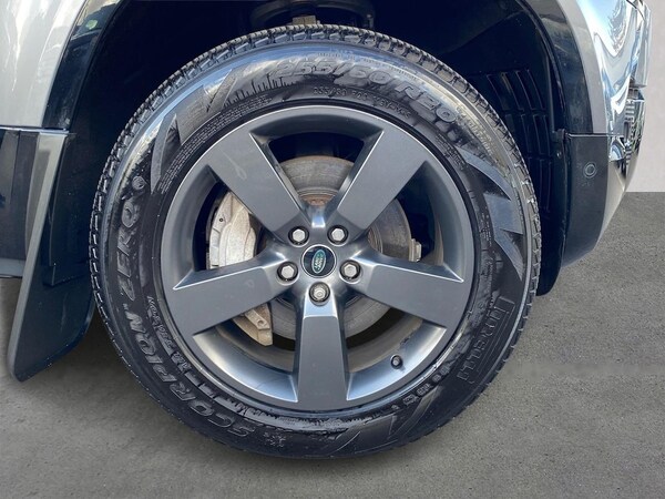Used Land Rover Defender 2023 for sale - 76030482: Photo 8
