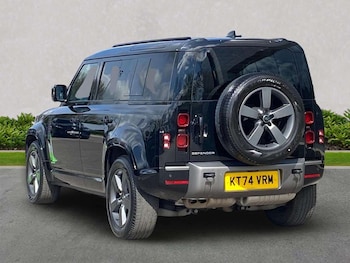 Used Land Rover Defender 2025 for sale - 78310744: Photo