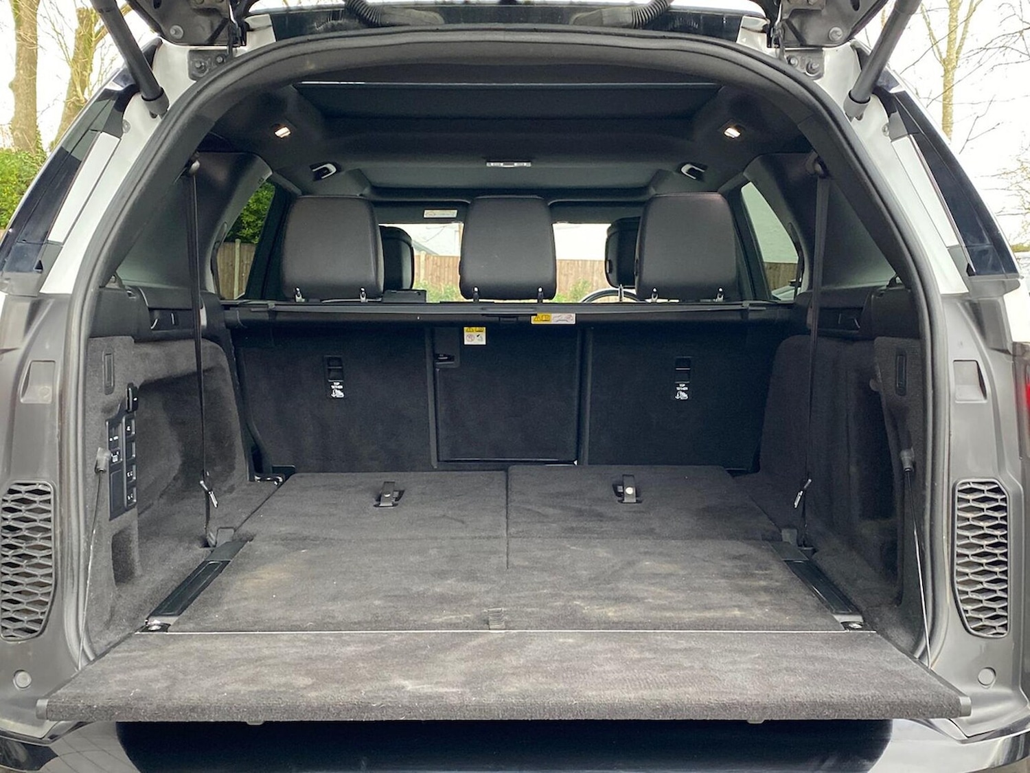 Used Land Rover Discovery 2022 for sale - 77487715: Photo 10