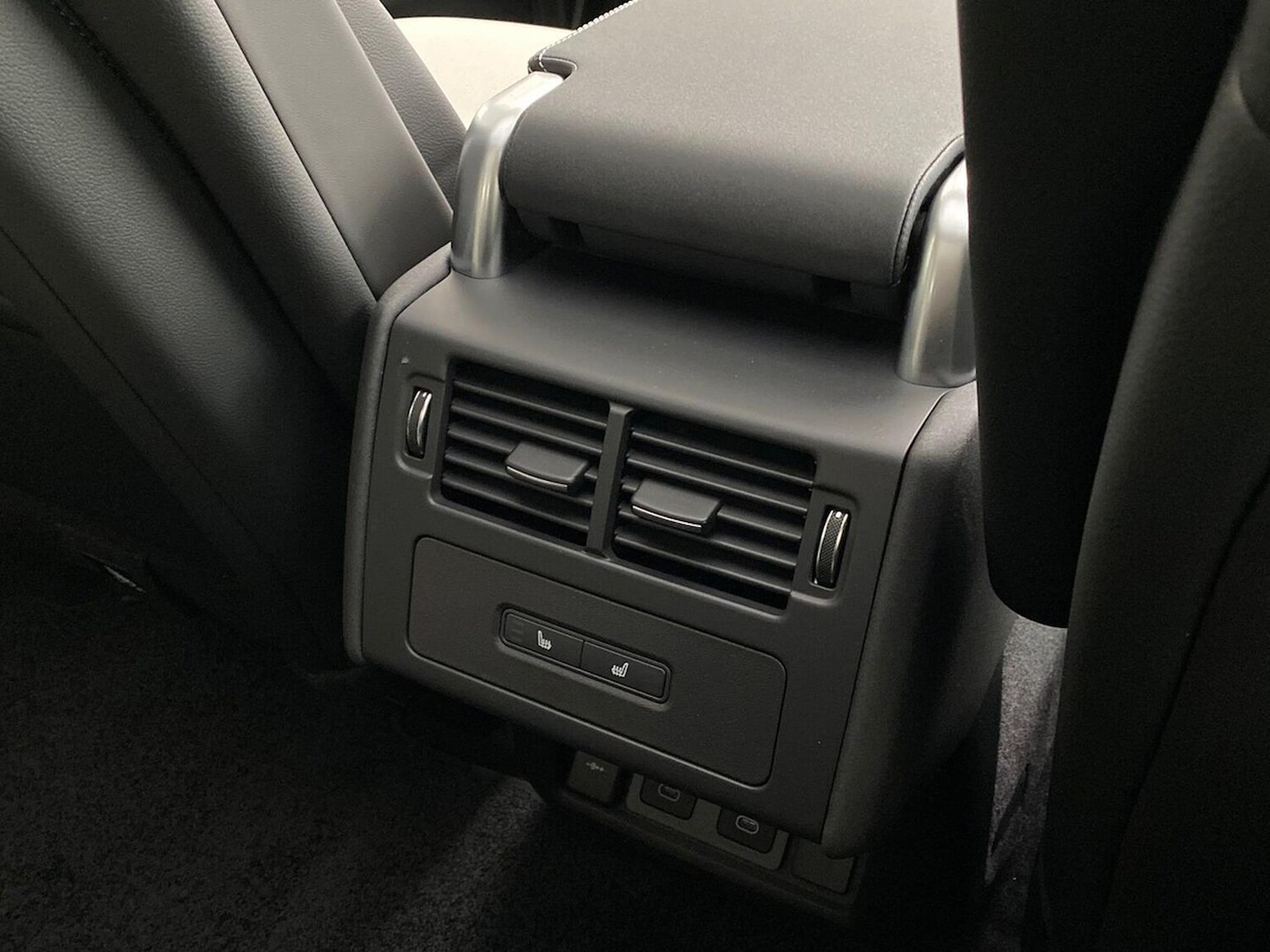 Used Land Rover Discovery 2026 for sale - 78194051: Photo 20