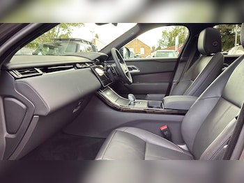 Used Land Rover Range Rover Velar 2026 for sale - 79575356: Photo
