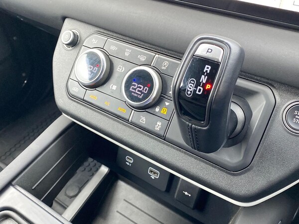 Used Land Rover Defender 2024 for sale - 76225128: Photo 13