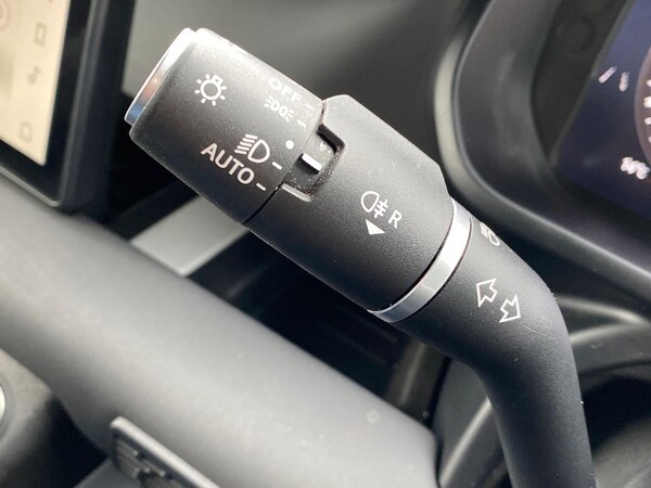 Used Land Rover Defender 2024 for sale - 76225128: Photo 32