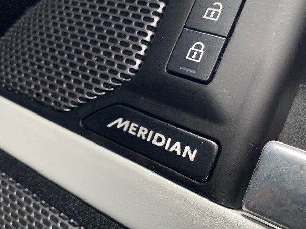 Used Land Rover Defender 2024 for sale - 76225128: Photo 39