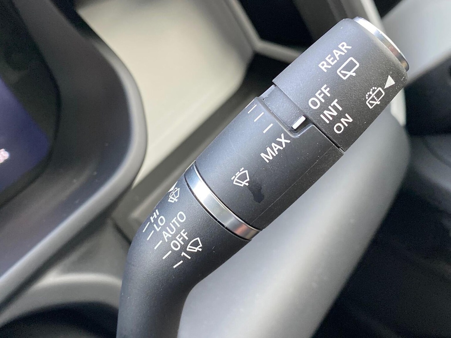 Used Land Rover Defender 2025 for sale - 76920107: Photo 33