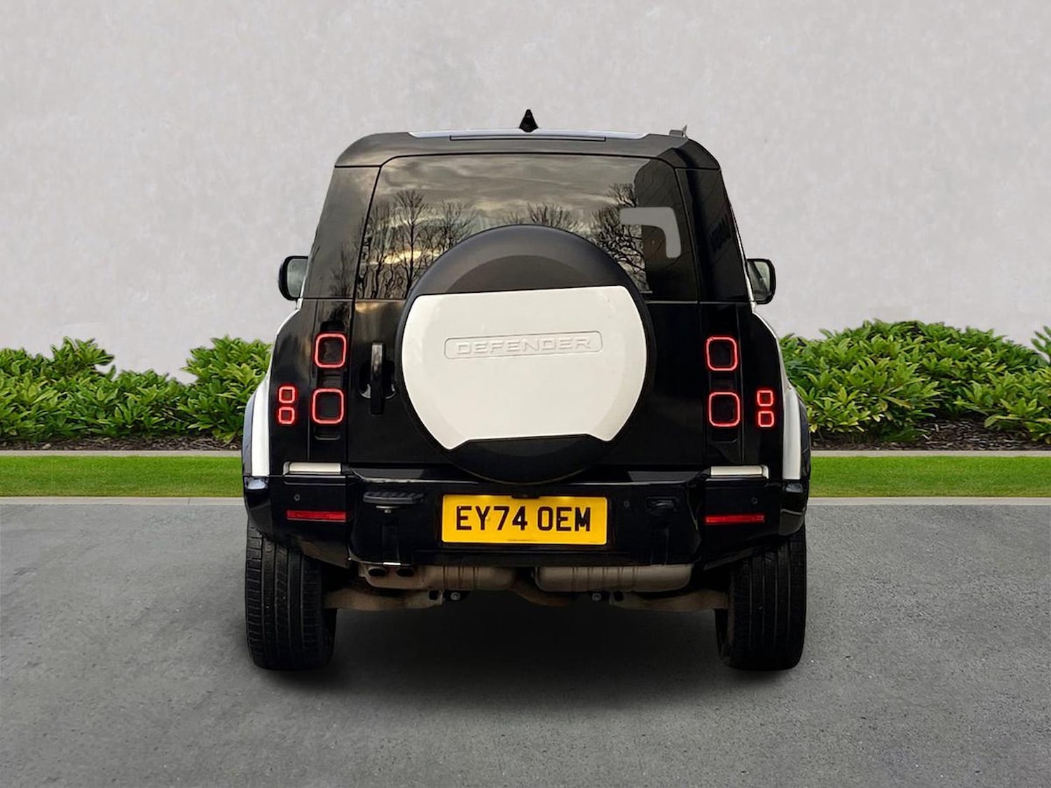 Used Land Rover Defender 2025 for sale - 76920107: Photo 6