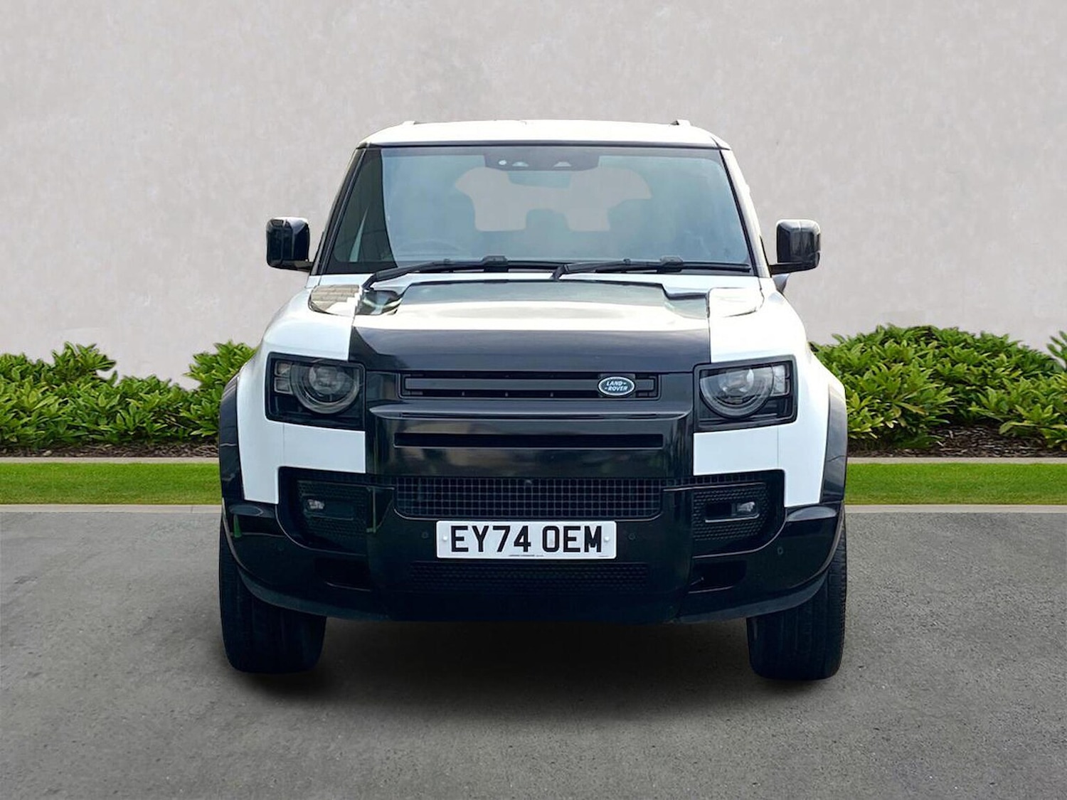 Used Land Rover Defender 2025 for sale - 76920107: Photo 7