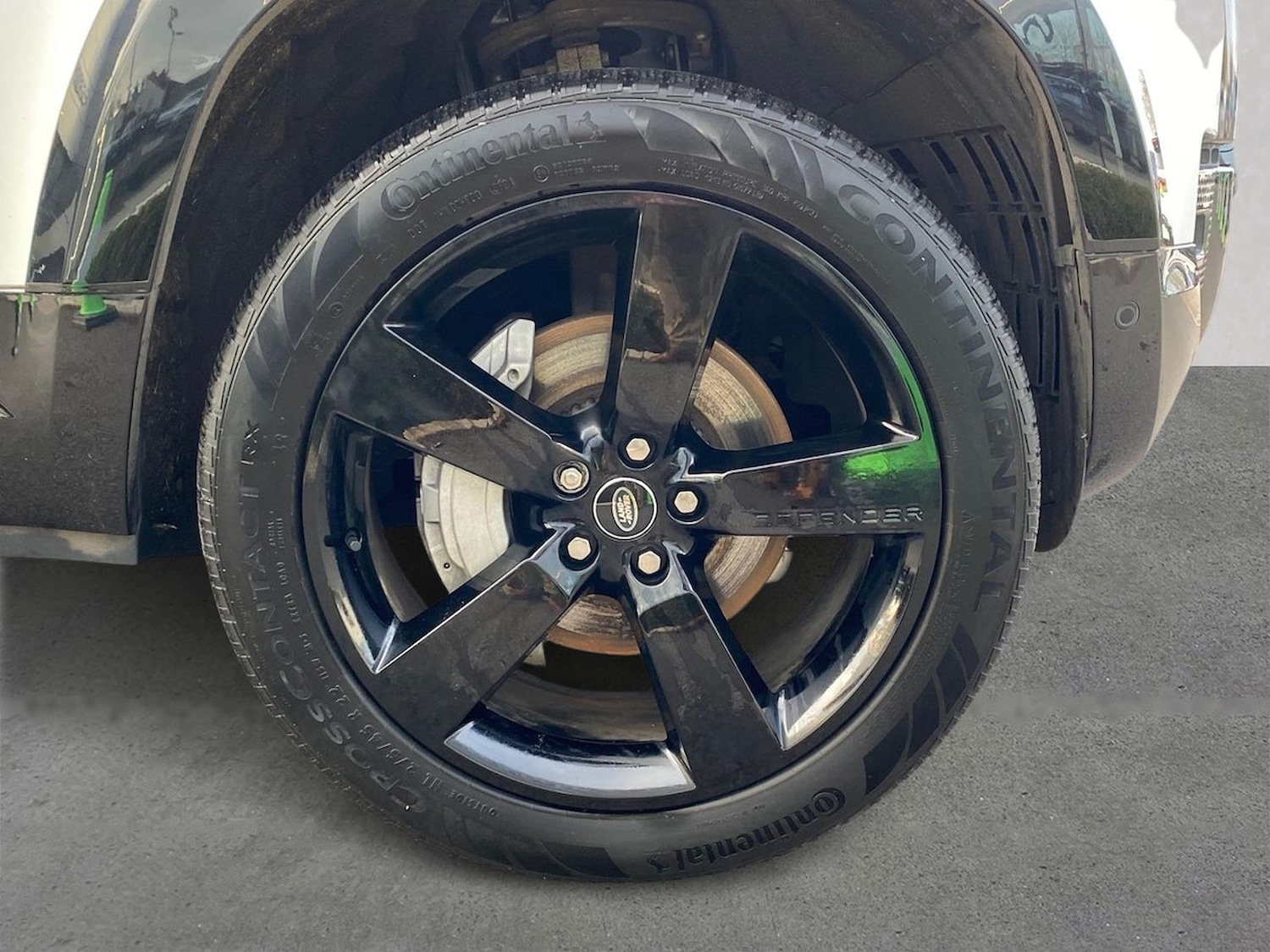 Used Land Rover Defender 2025 for sale - 76920107: Photo 8