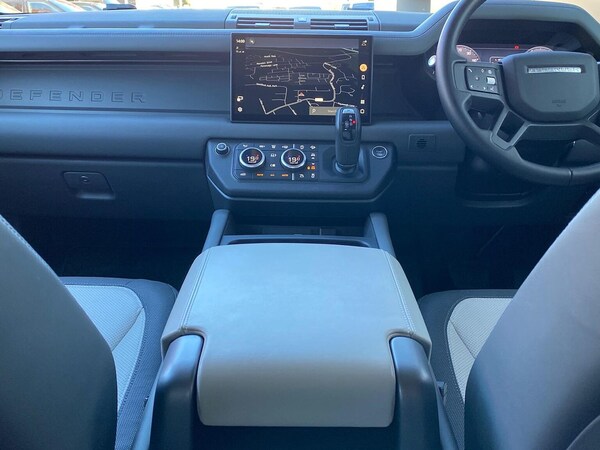 Used Land Rover Defender 2024 for sale - 76187170: Photo 14