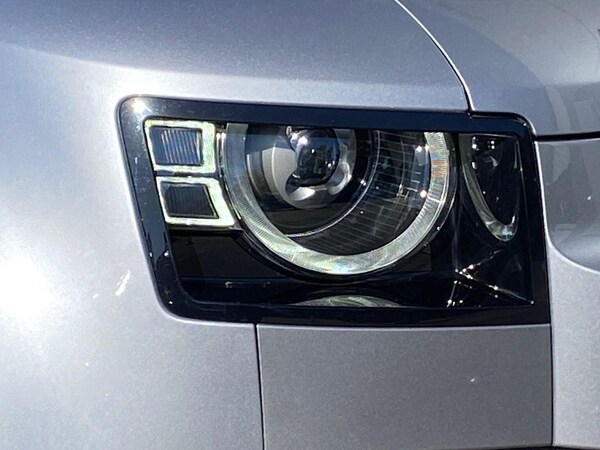 Used Land Rover Defender 2024 for sale - 76187170: Photo 17