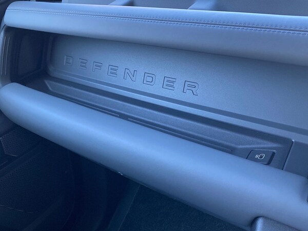 Used Land Rover Defender 2024 for sale - 76187170: Photo 42