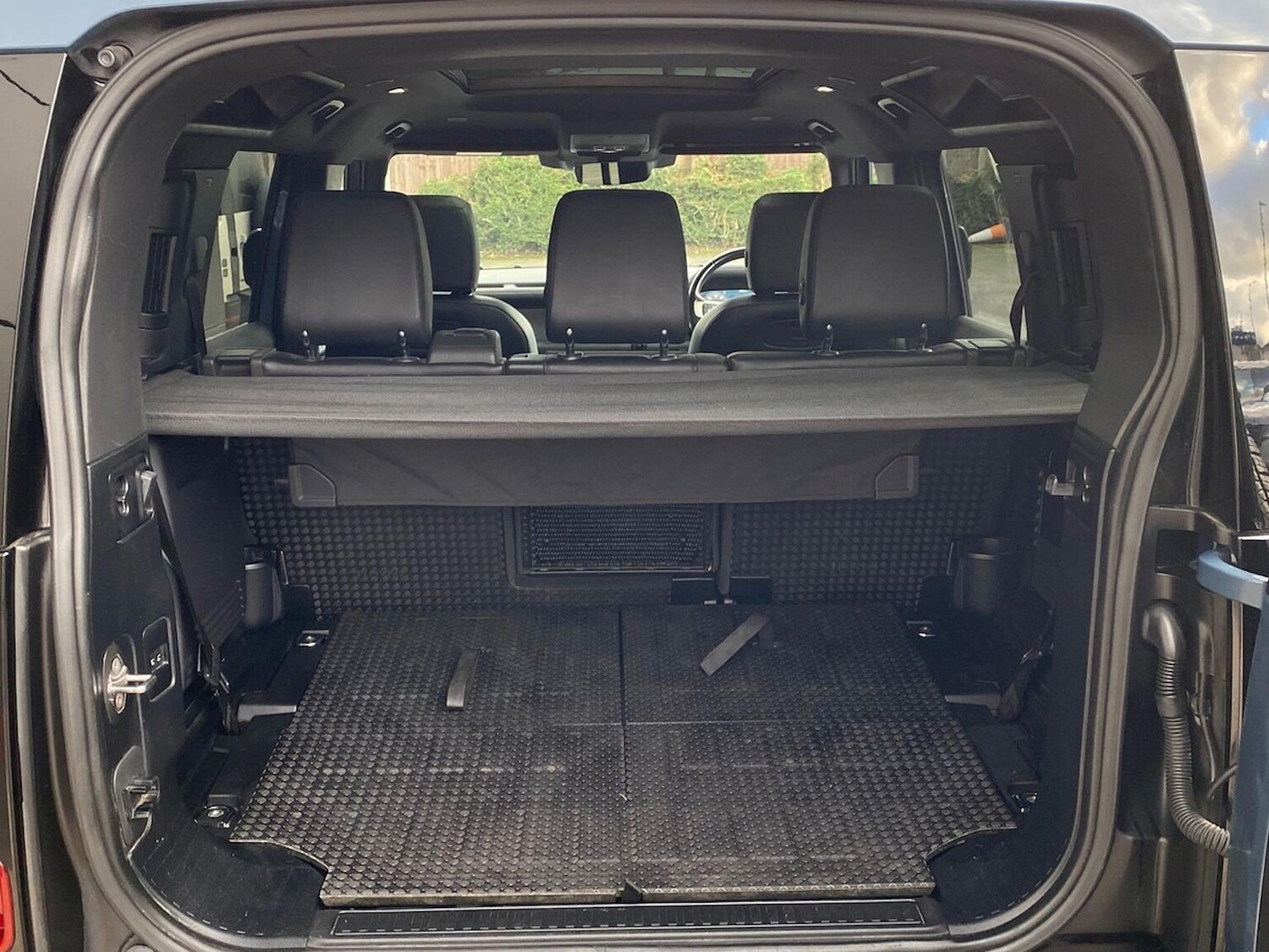 Used Land Rover Defender 2022 for sale - 77707413: Photo 10