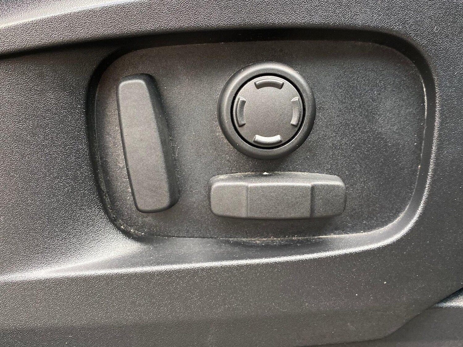 Used Land Rover Defender 2022 for sale - 77707413: Photo 24