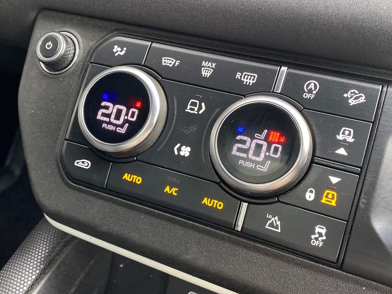 Used Land Rover Defender 2022 for sale - 77707413: Photo 30