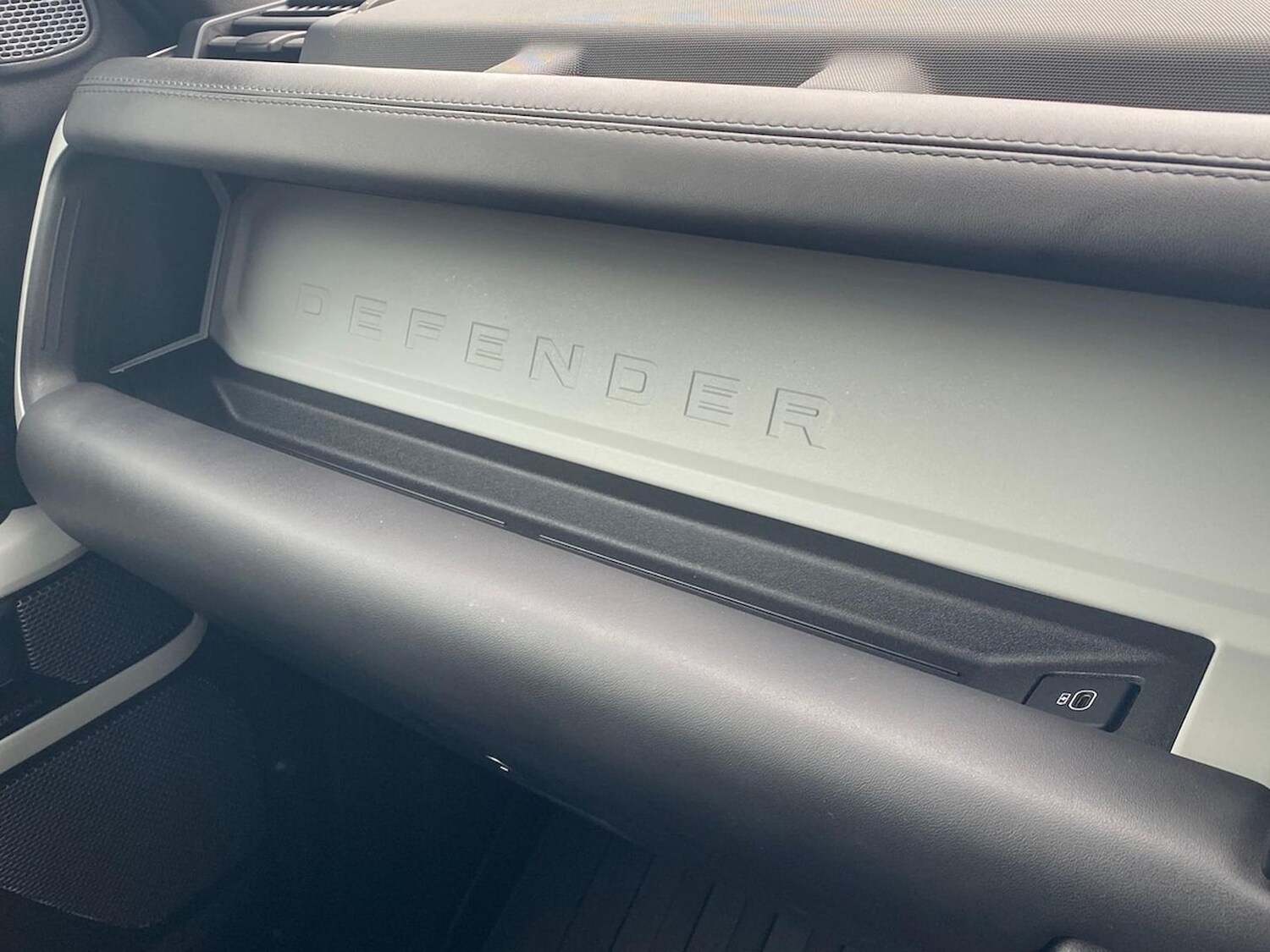 Used Land Rover Defender 2023 for sale - 77487831: Photo 39