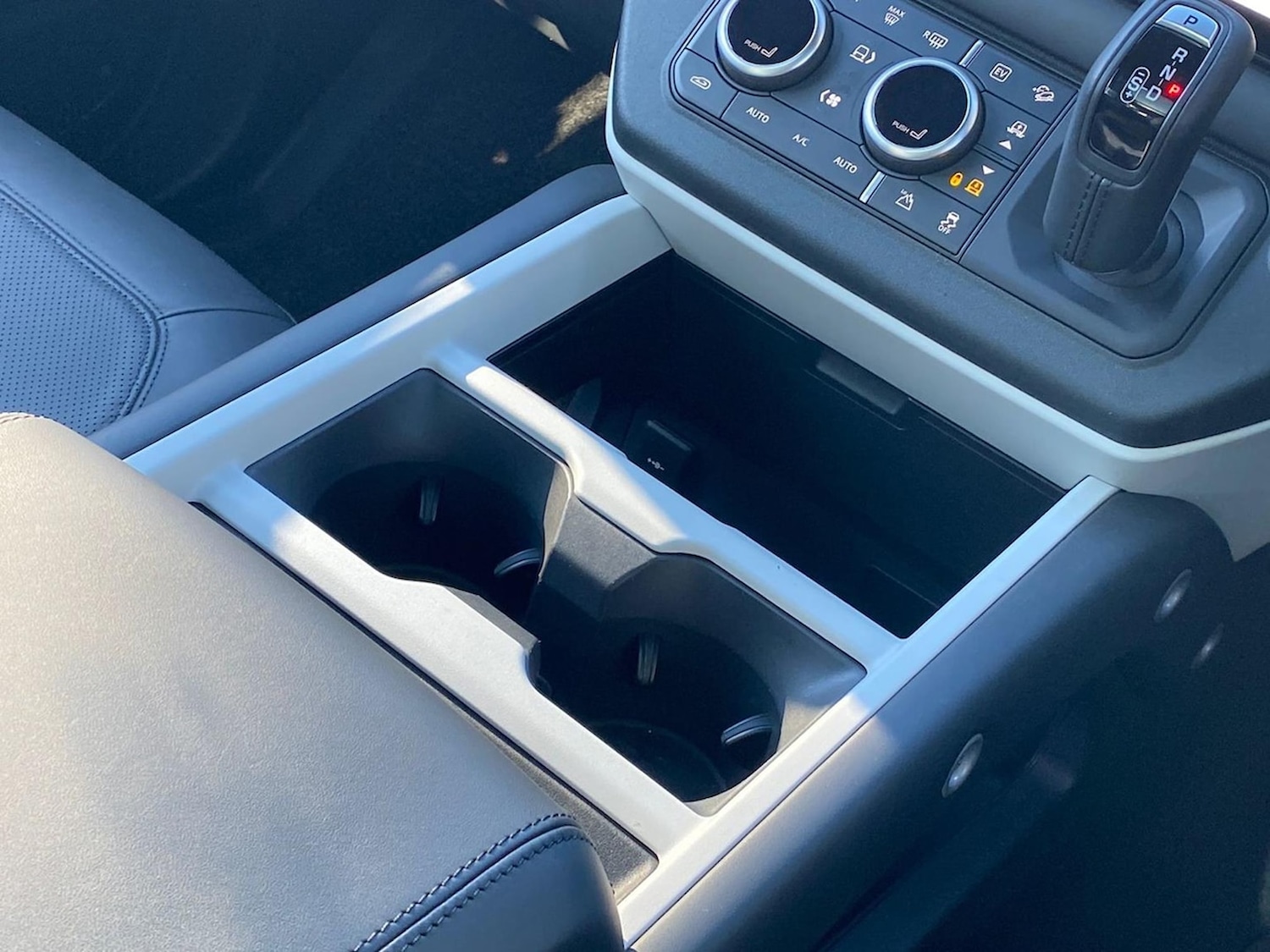 Used Land Rover Defender 2024 for sale - 78176498: Photo 15