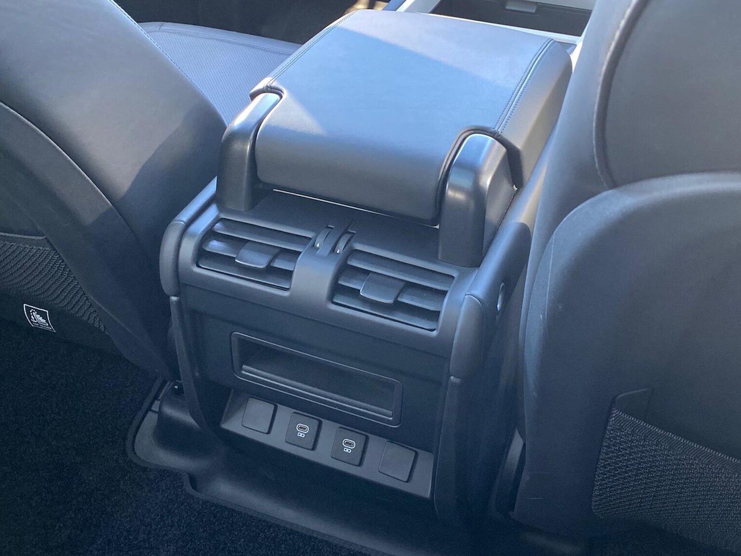 Used Land Rover Defender 2024 for sale - 78176498: Photo 20