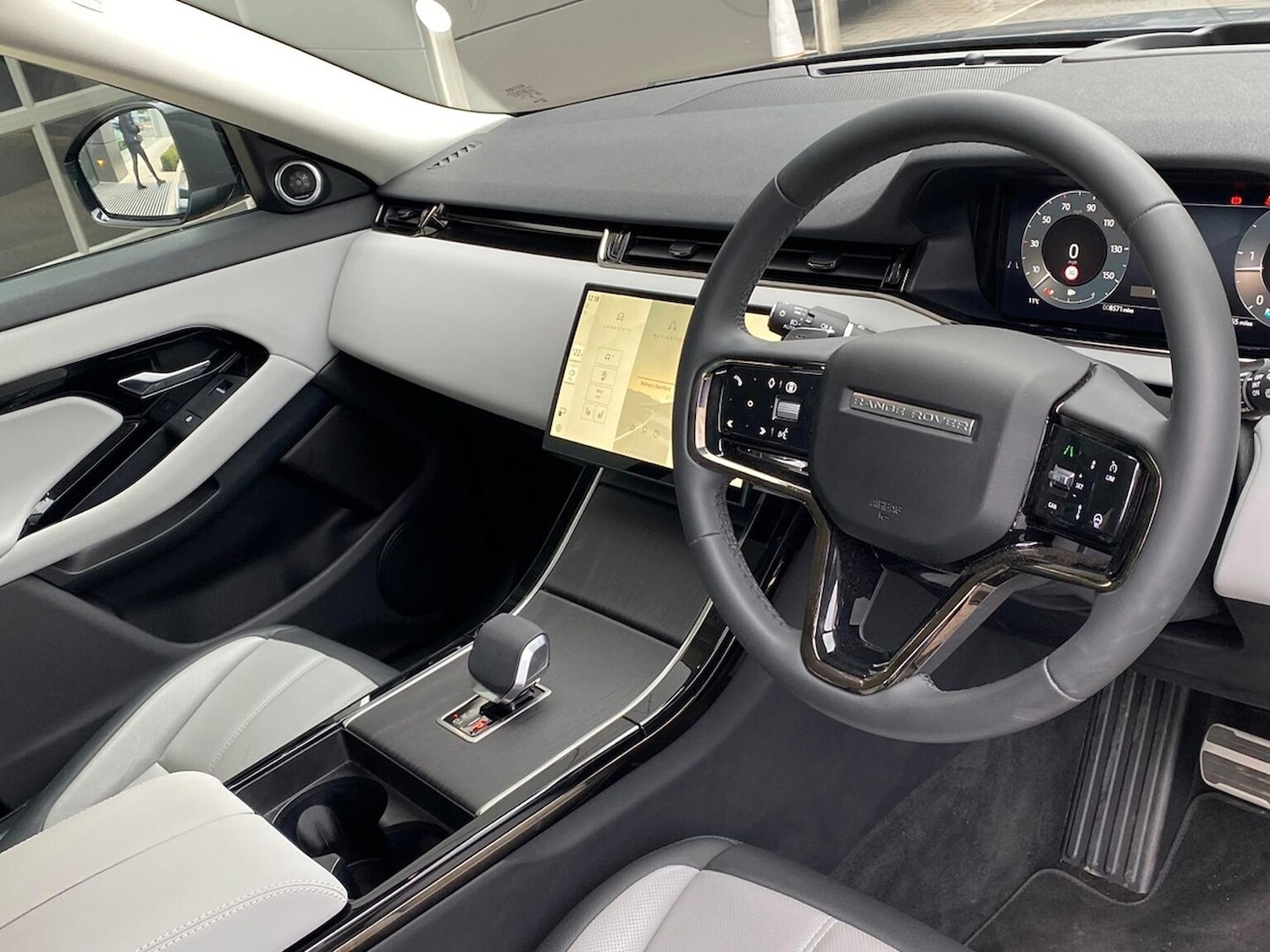 Used Land Rover Range Rover Evoque 2024 for sale - 76920083: Photo 25