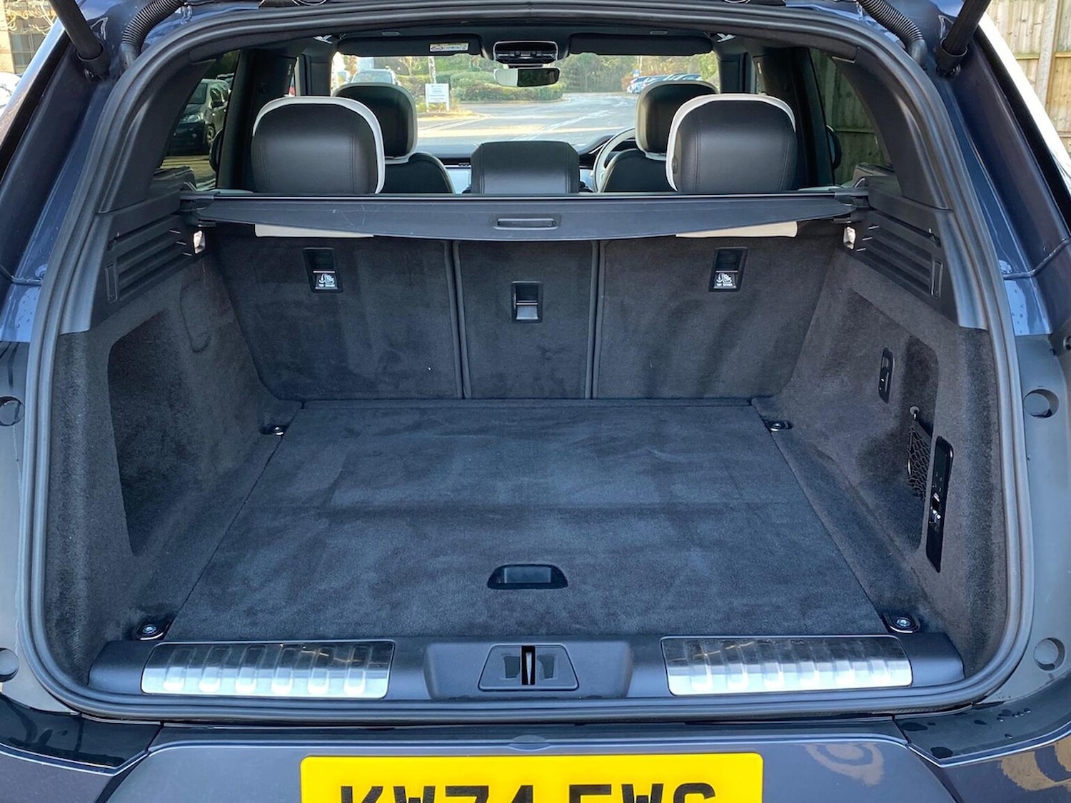 Used Land Rover Range Rover Sport 2024 for sale - 76879726: Photo 10