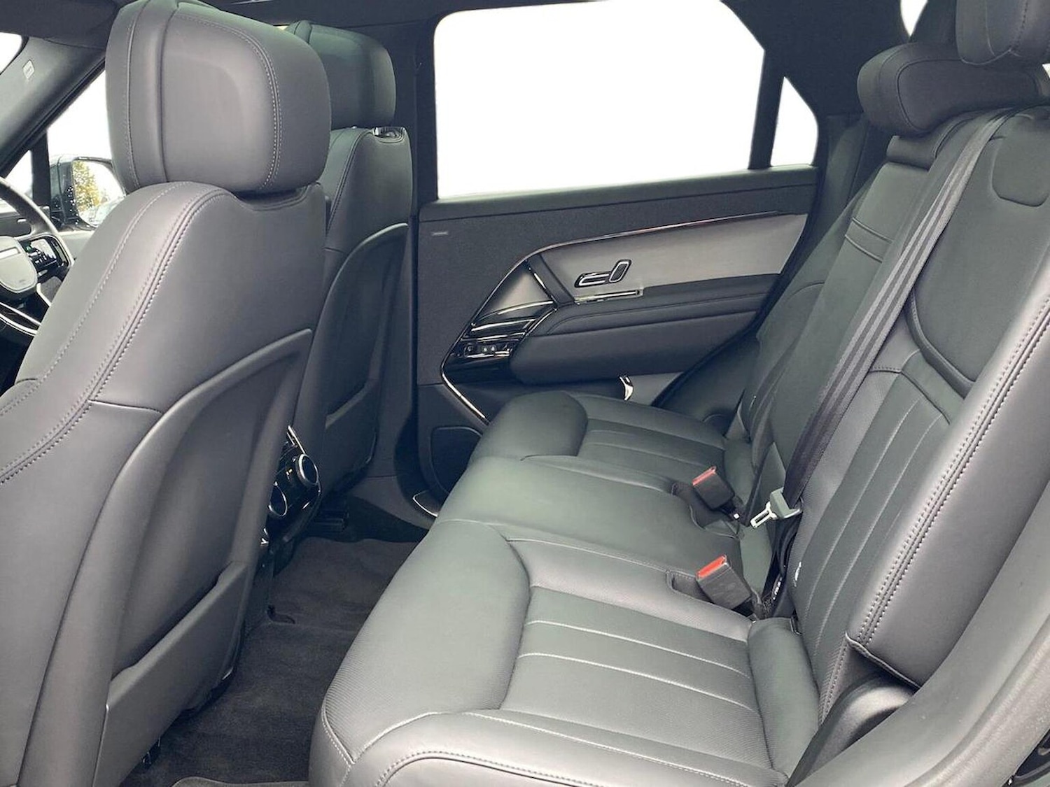 Used Land Rover Range Rover Sport 2024 for sale - 76450594: Photo 4