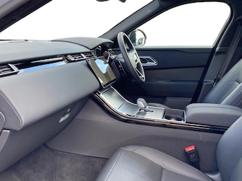 Used Land Rover Range Rover Velar 2025 for sale - 76030488: Photo 3