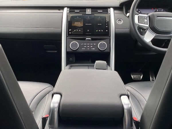 Used Land Rover Discovery 2023 for sale - 76252642: Photo 14