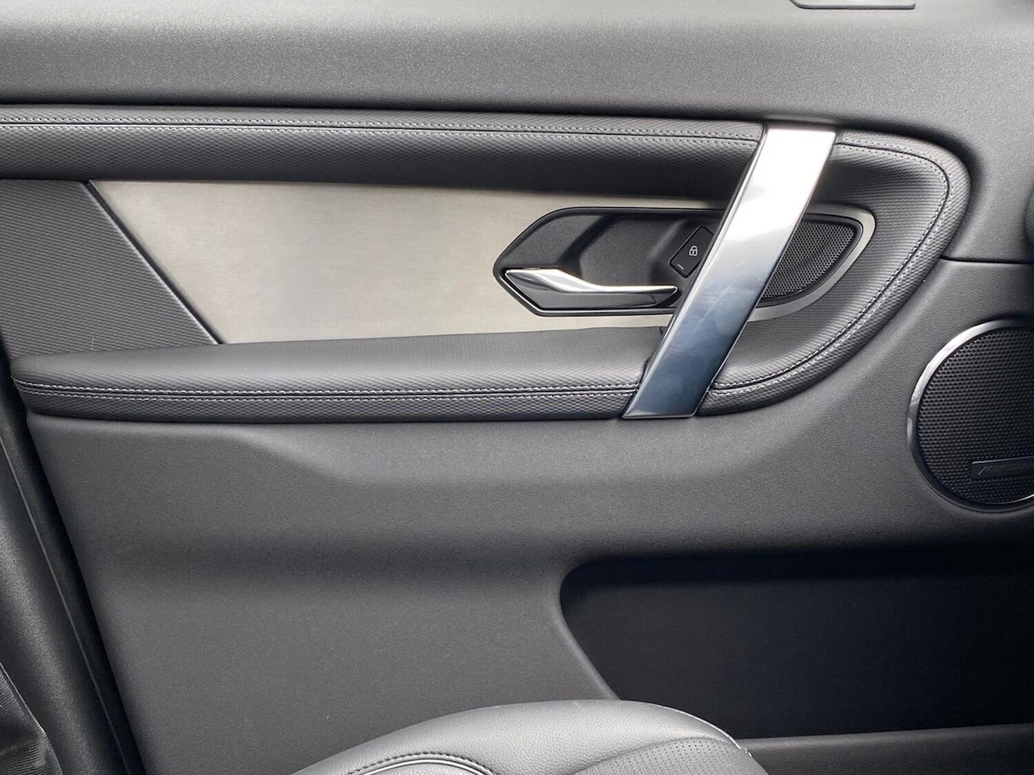 Used Land Rover Discovery Sport 2024 for sale - 78193925: Photo 44