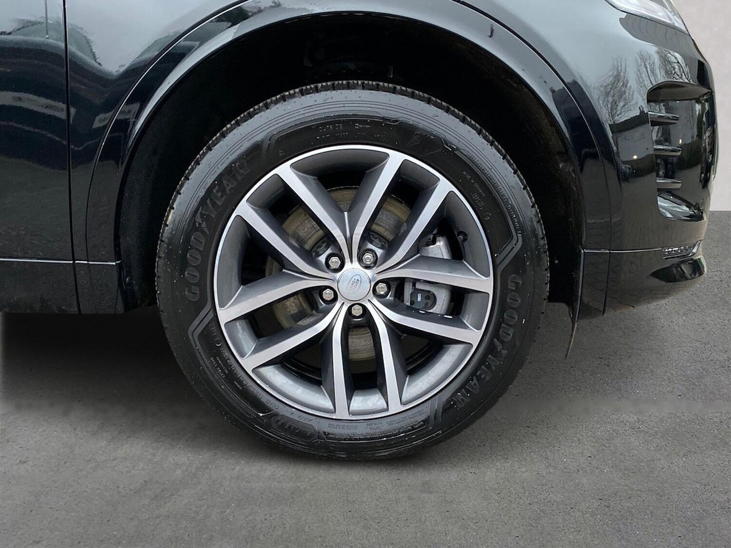 Used Land Rover Discovery Sport 2025 for sale - 78193775: Photo 10