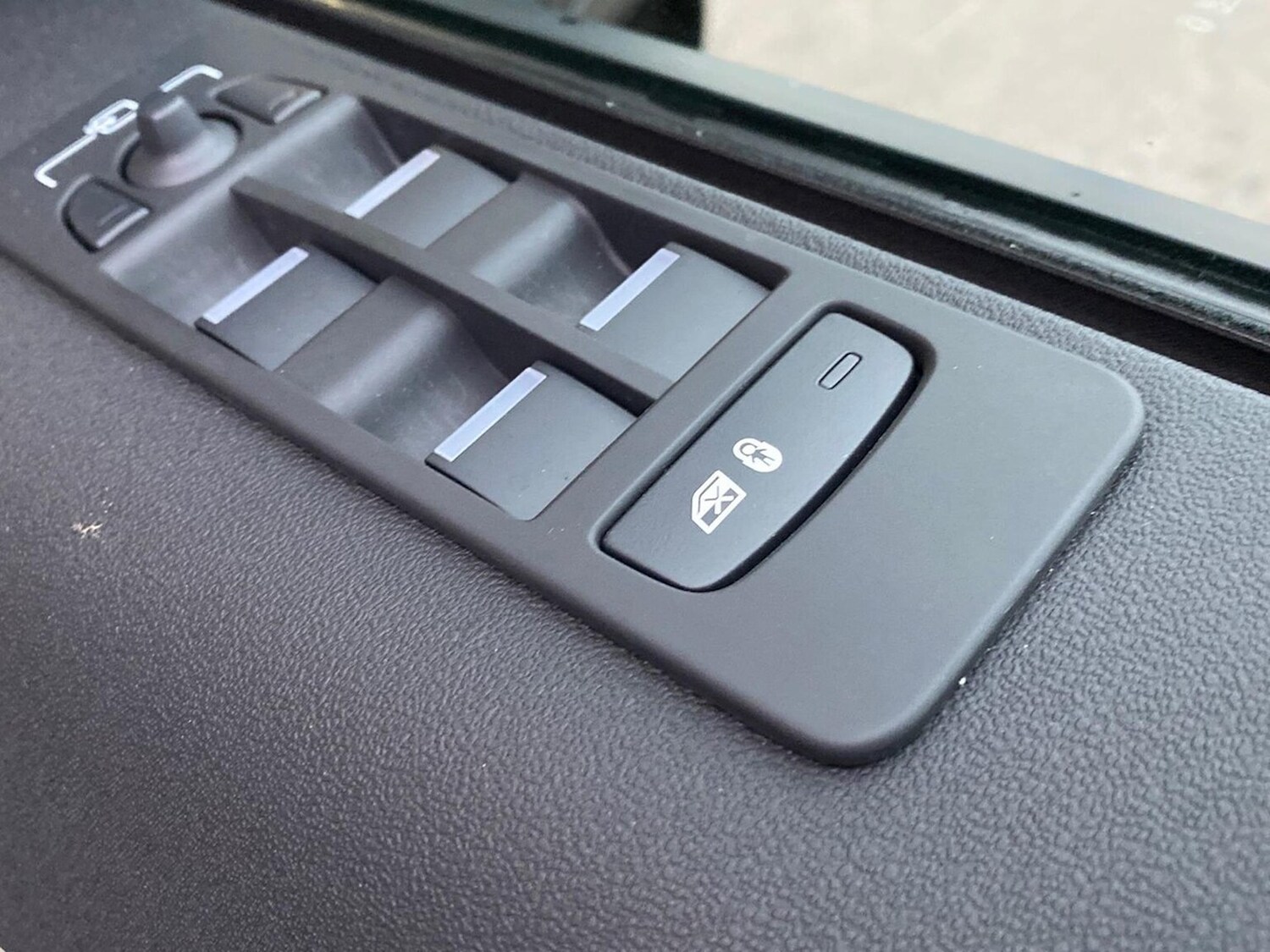 Used Land Rover Discovery Sport 2025 for sale - 78193775: Photo 24