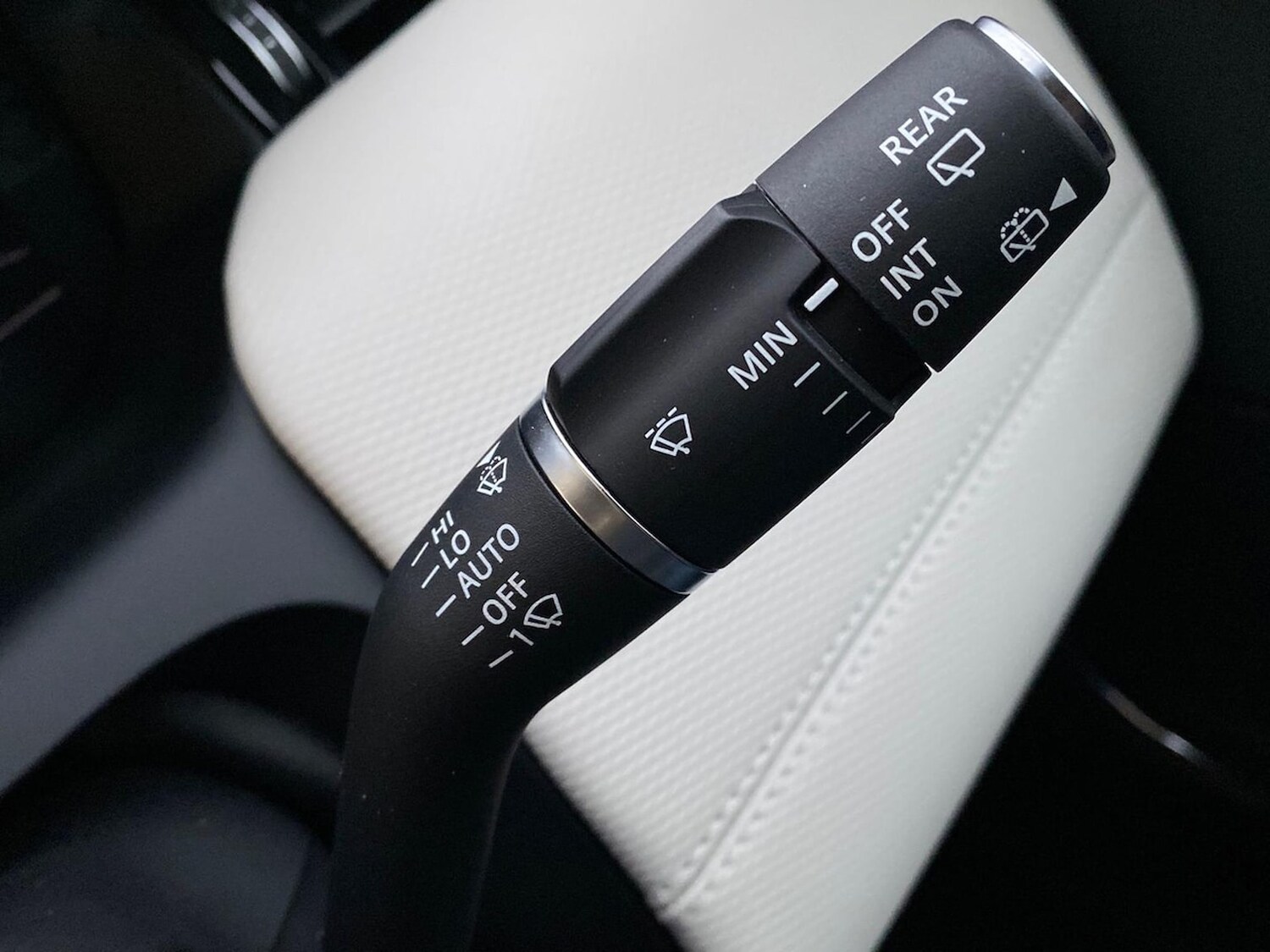 Used Land Rover Discovery Sport 2025 for sale - 78193775: Photo 32