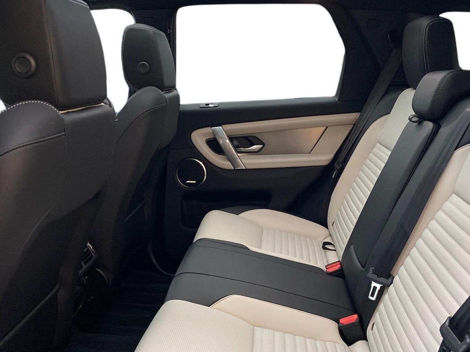 Used Land Rover Discovery Sport 2025 for sale - 78193775: Photo 6