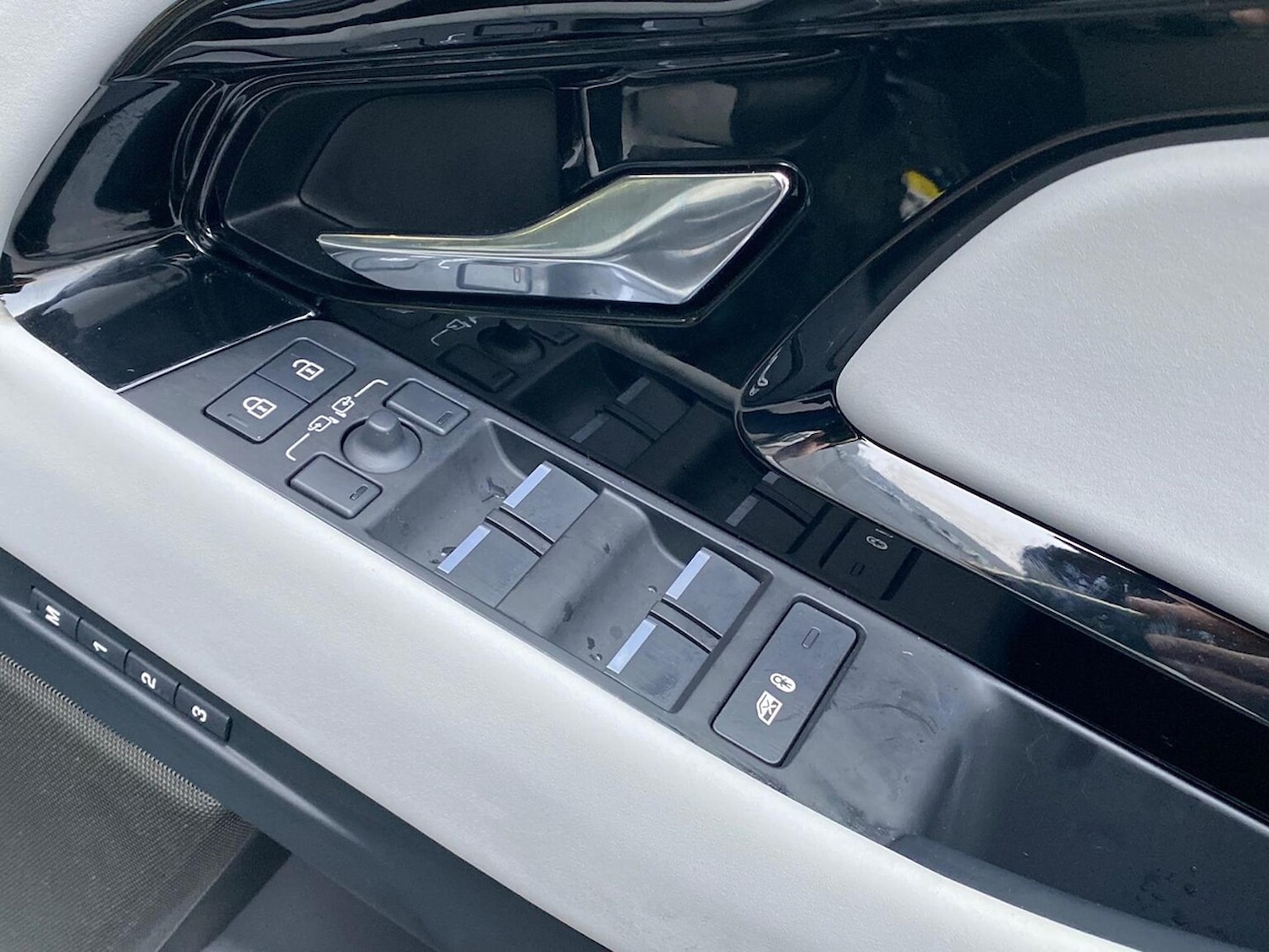 Used Land Rover Range Rover Evoque 2025 for sale - 77846725: Photo 25