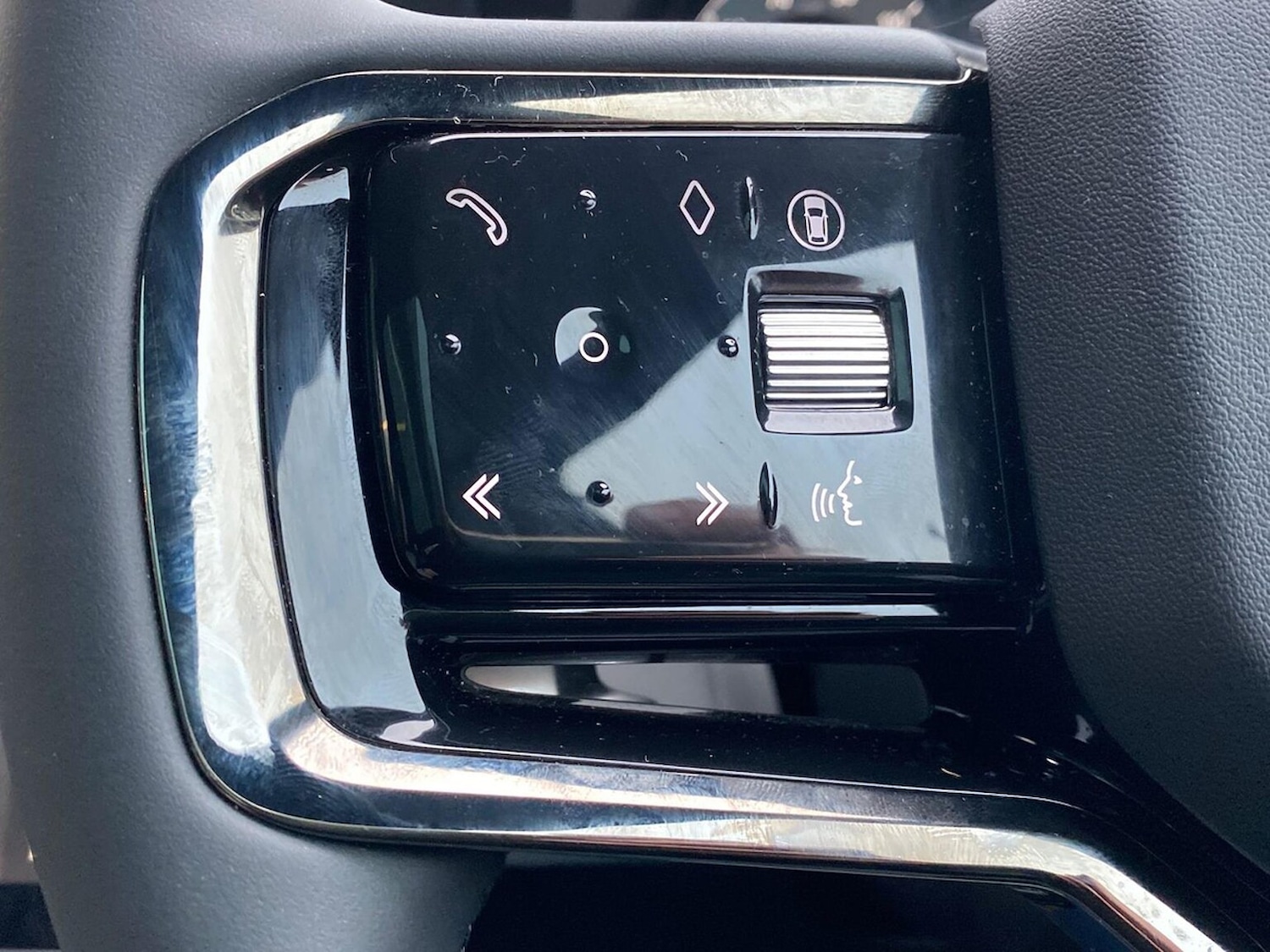 Used Land Rover Range Rover Evoque 2025 for sale - 77846725: Photo 31