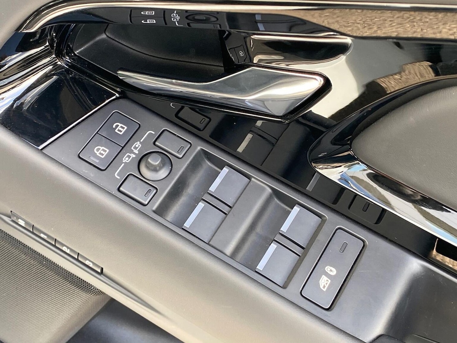 Used Land Rover Range Rover Evoque 2025 for sale - 78193985: Photo 26