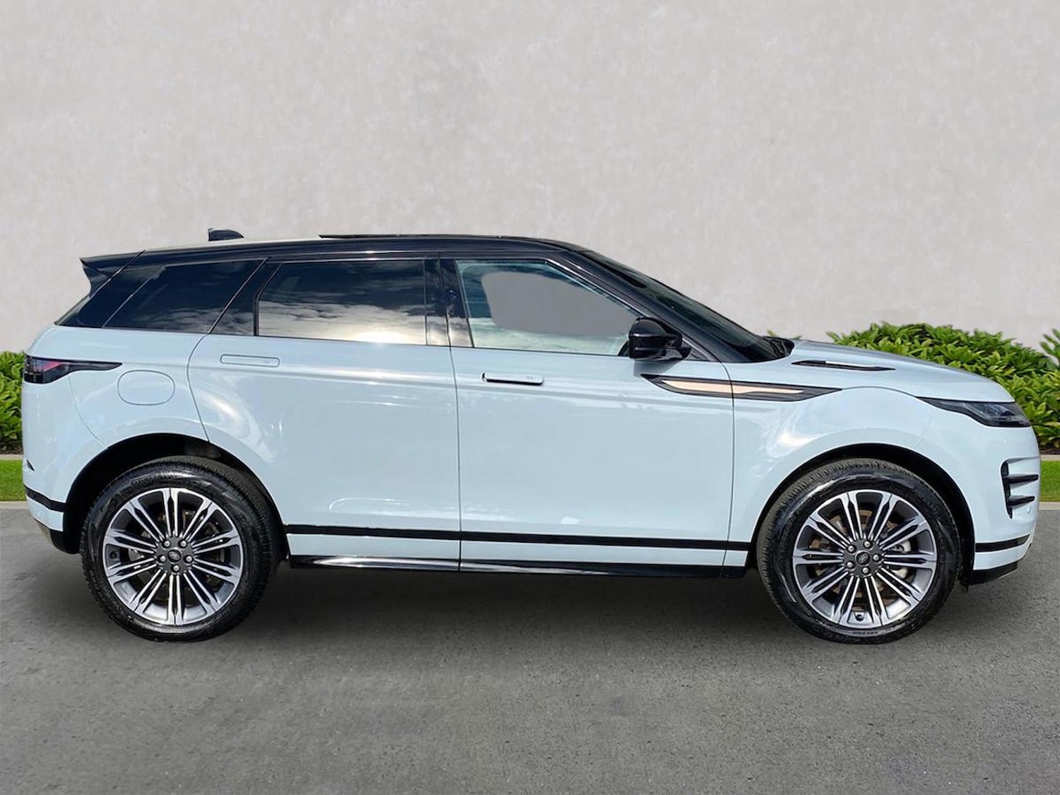 Used Land Rover Range Rover Evoque 2025 for sale - 78193985: Photo 7