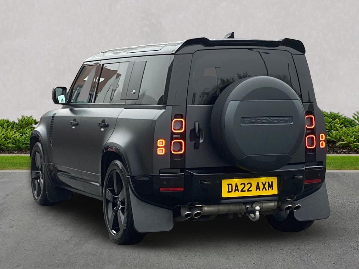 Used Land Rover Defender 2022 for sale - 77487684: Photo 2