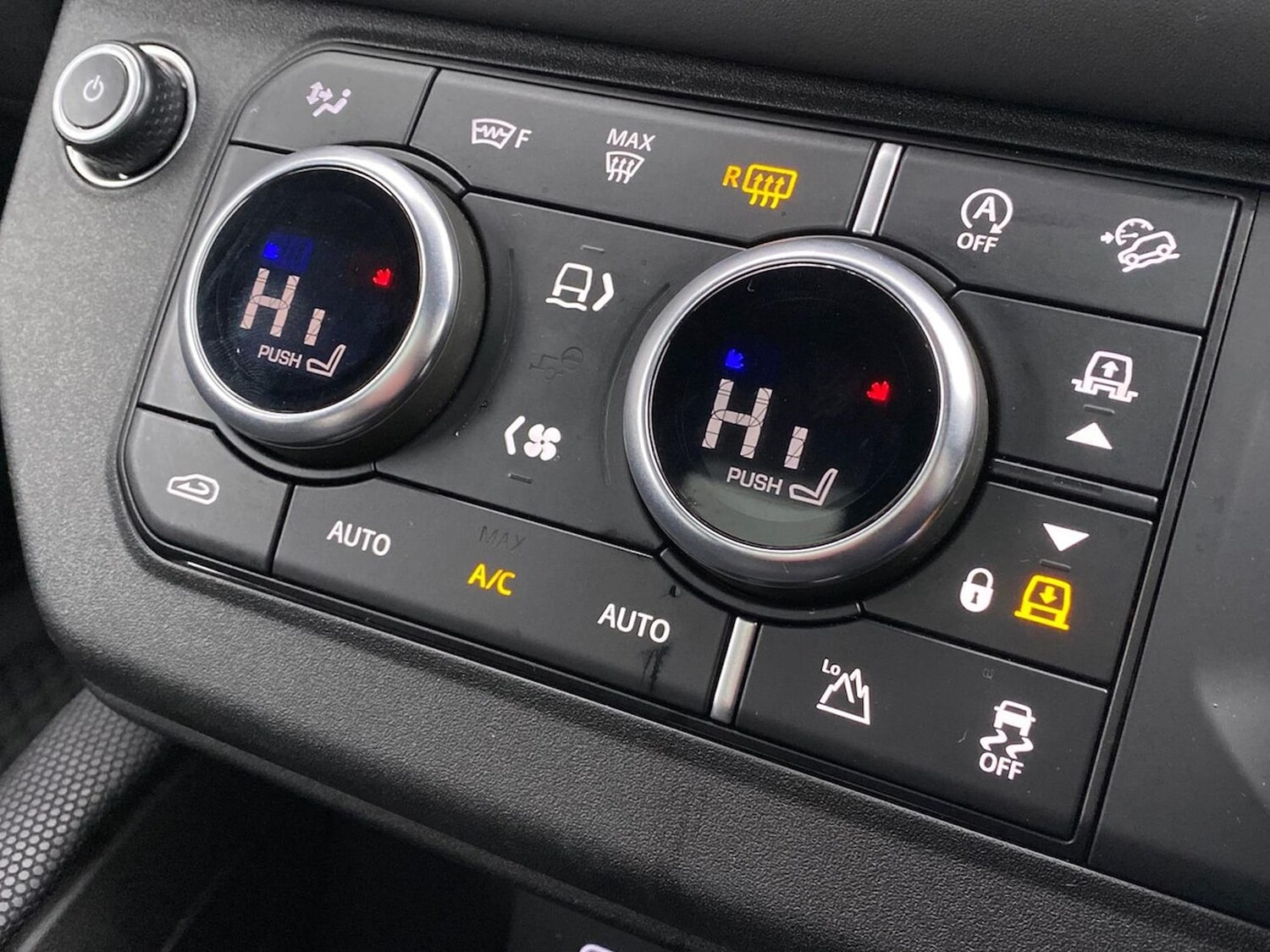 Used Land Rover Defender 2022 for sale - 77487684: Photo 27