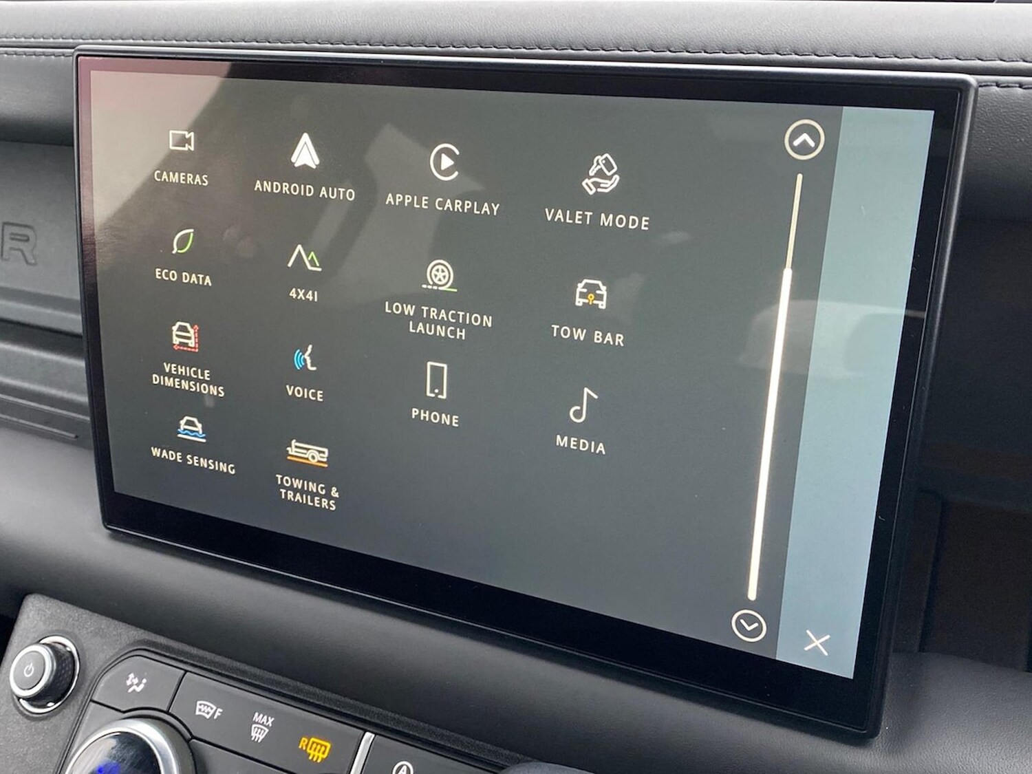 Used Land Rover Defender 2022 for sale - 77487684: Photo 30