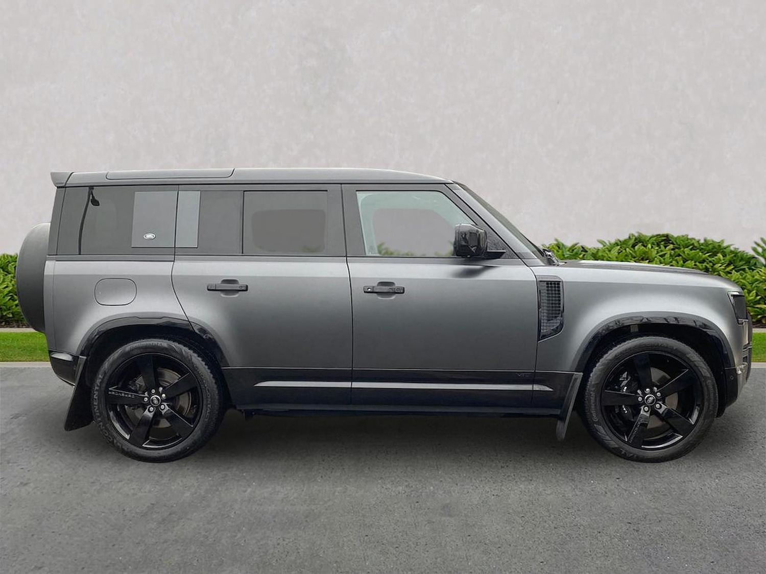 Used Land Rover Defender 2022 for sale - 77487684: Photo 5