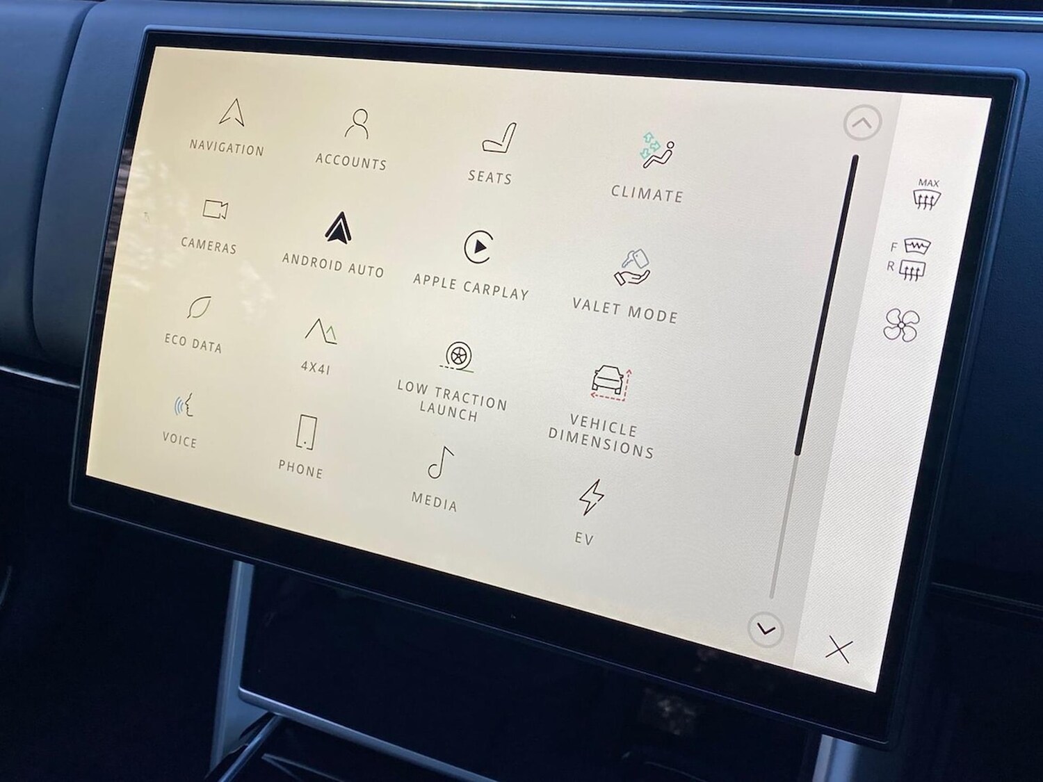 Used Land Rover Range Rover 2025 for sale - 77001916: Photo 32