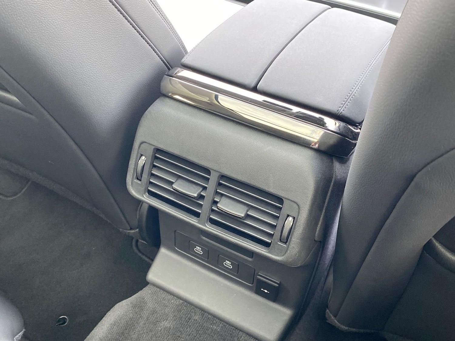 Used Land Rover Range Rover Velar 2025 for sale - 76893251: Photo 18