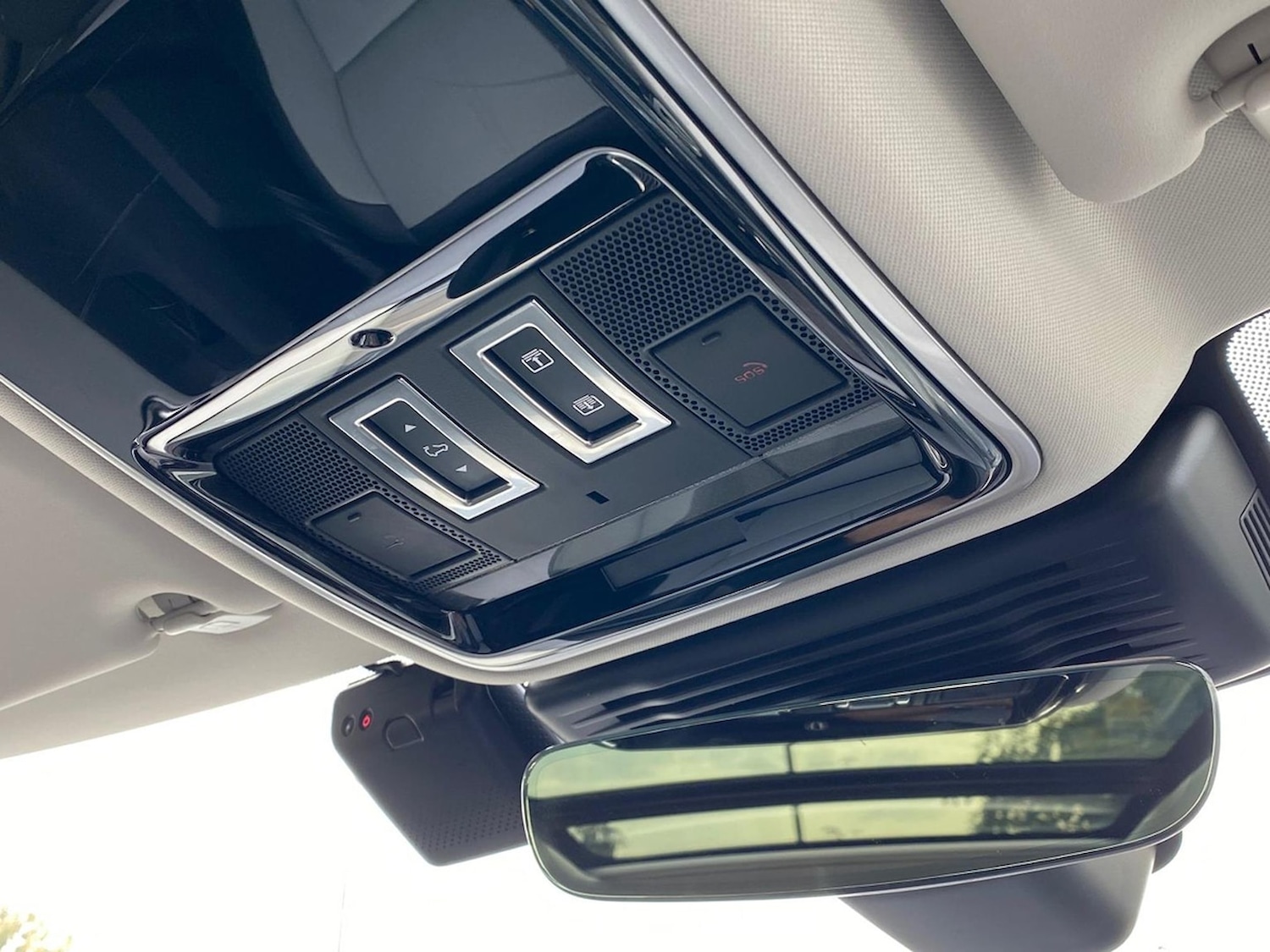 Used Land Rover Range Rover Velar 2025 for sale - 76893251: Photo 28