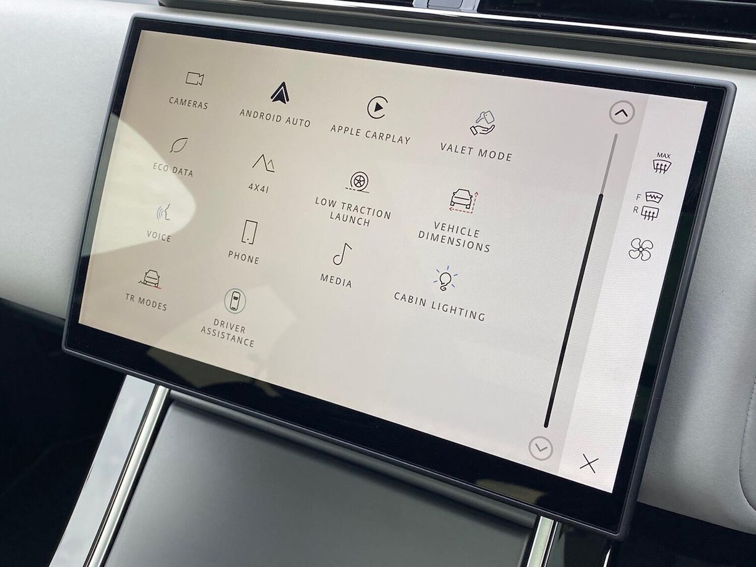 Used Land Rover Range Rover Velar 2025 for sale - 76893251: Photo 30