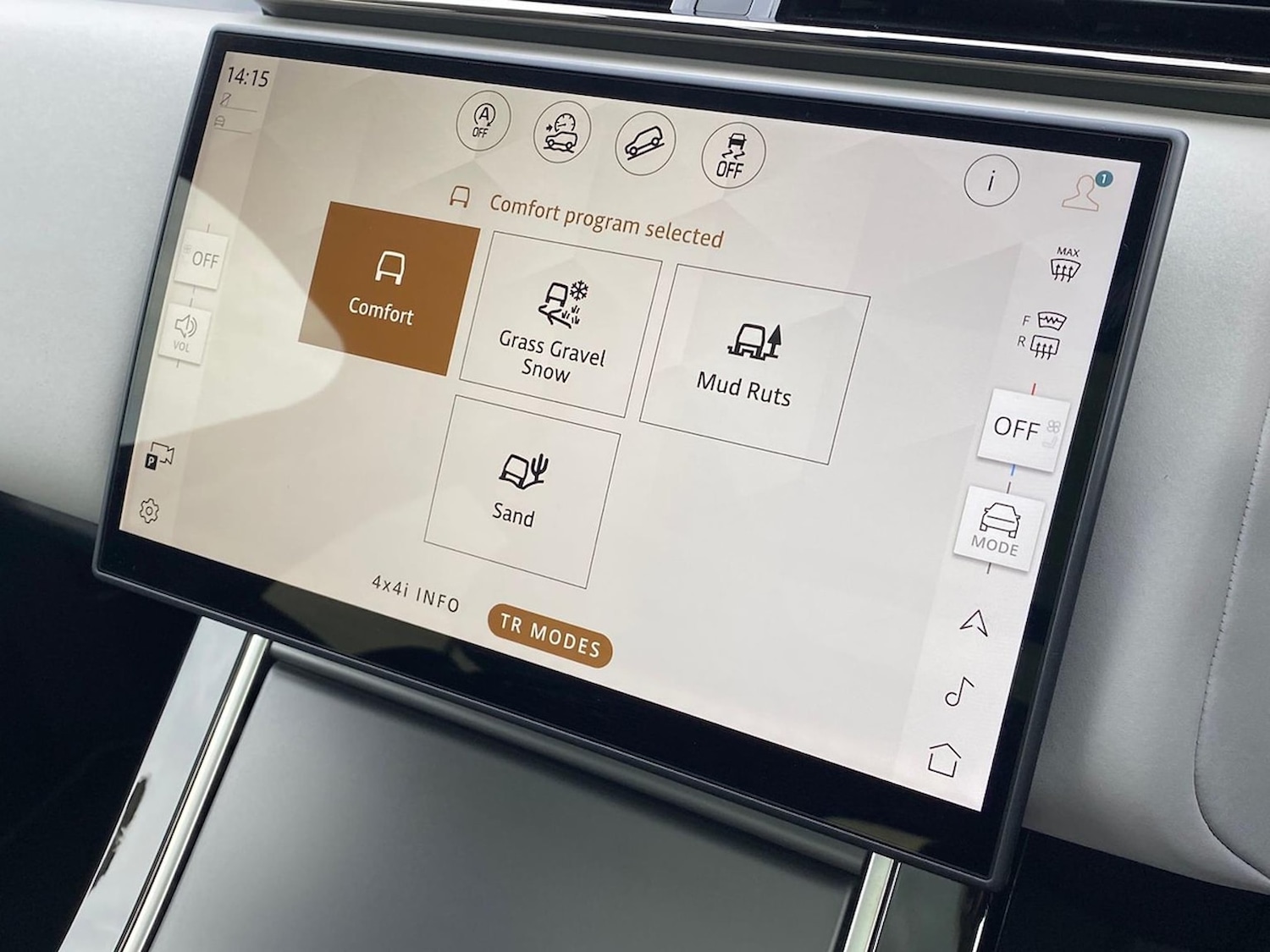 Used Land Rover Range Rover Velar 2025 for sale - 76893251: Photo 32