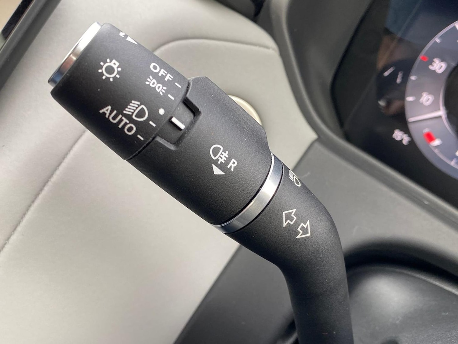 Used Land Rover Range Rover Velar 2025 for sale - 76893251: Photo 39